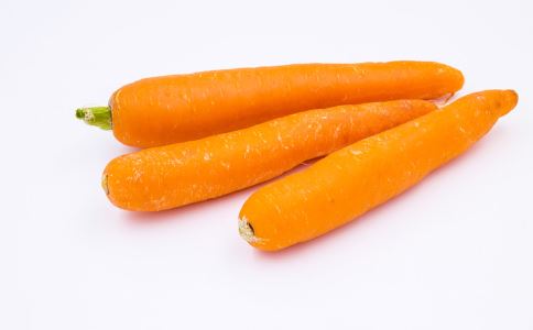 老人患上白内障吃什么 老人白内障的饮食 老人患上白内障怎么办